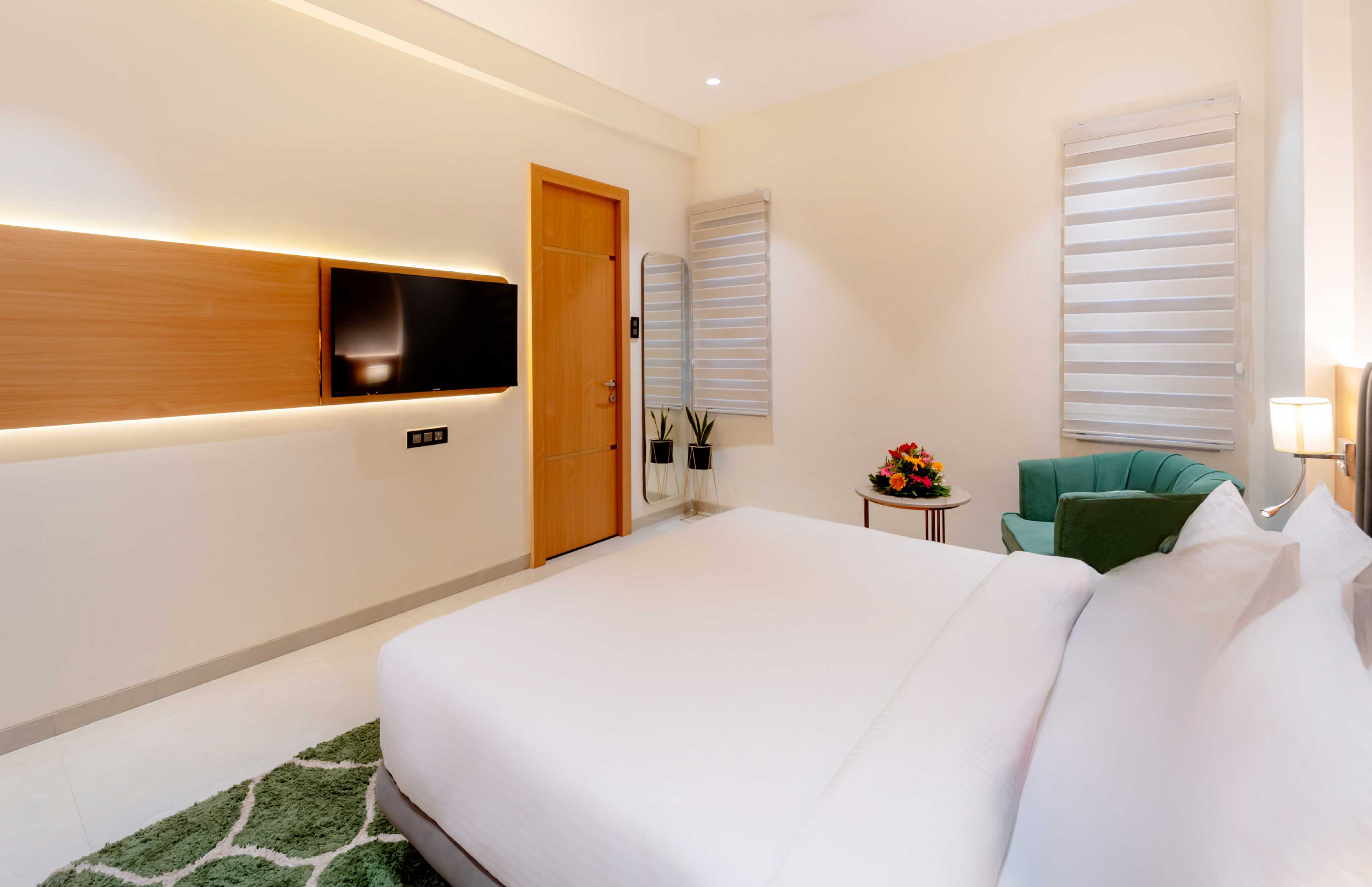 SCARLET Premium Room sitting area