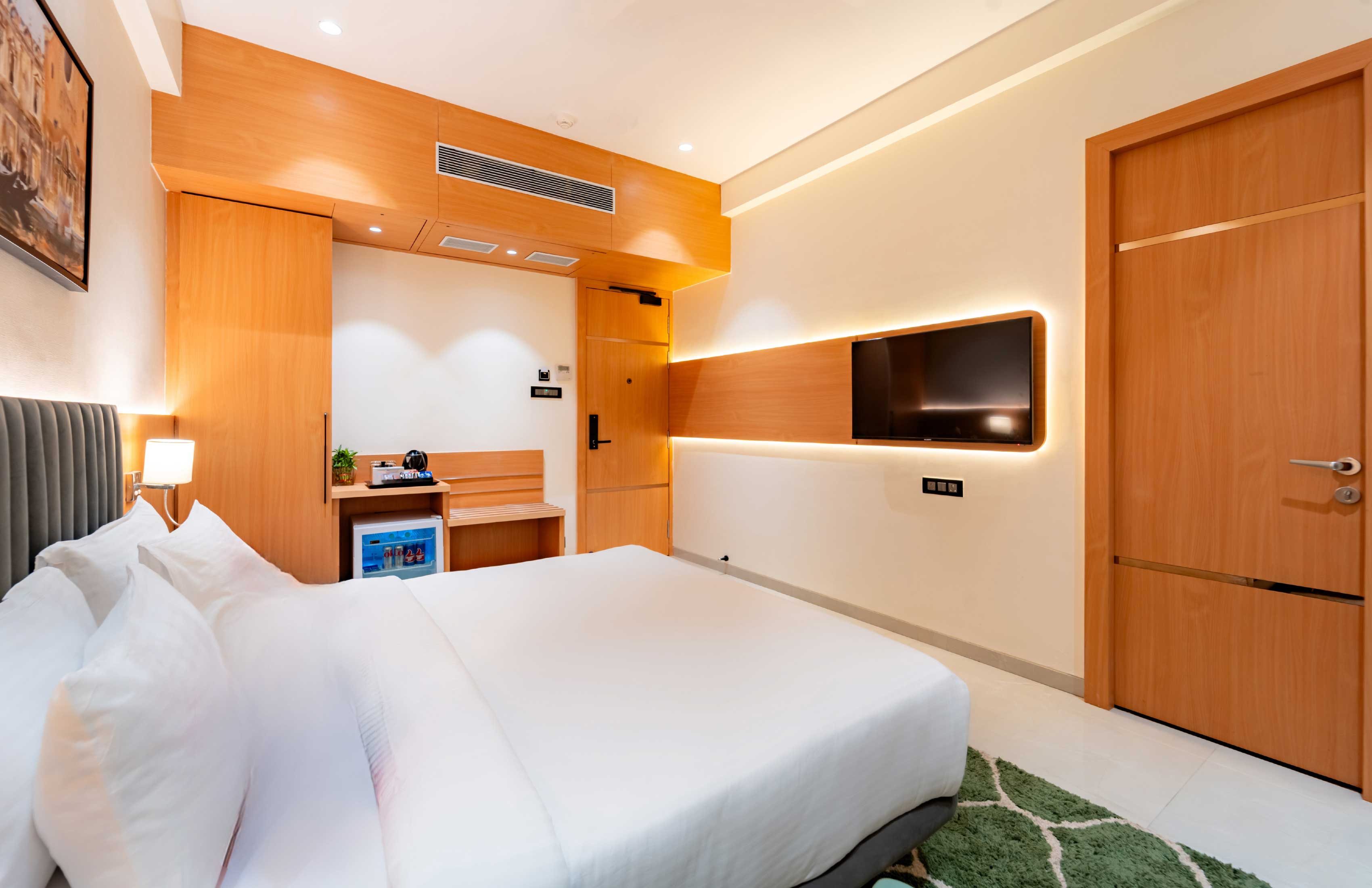 SCARLET Premium Room interior