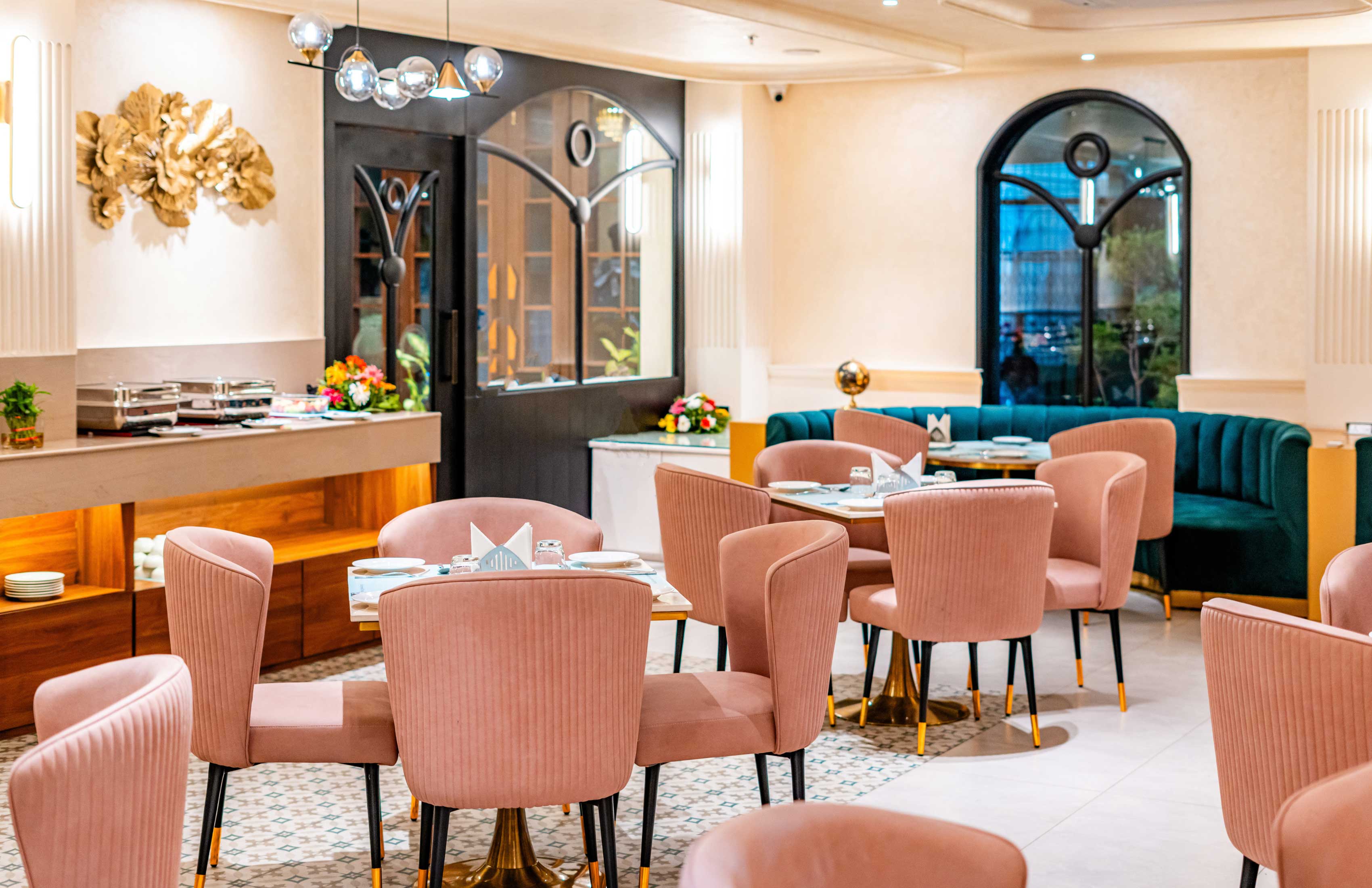 SALT Restaurant Fine Dining at SCARLET
