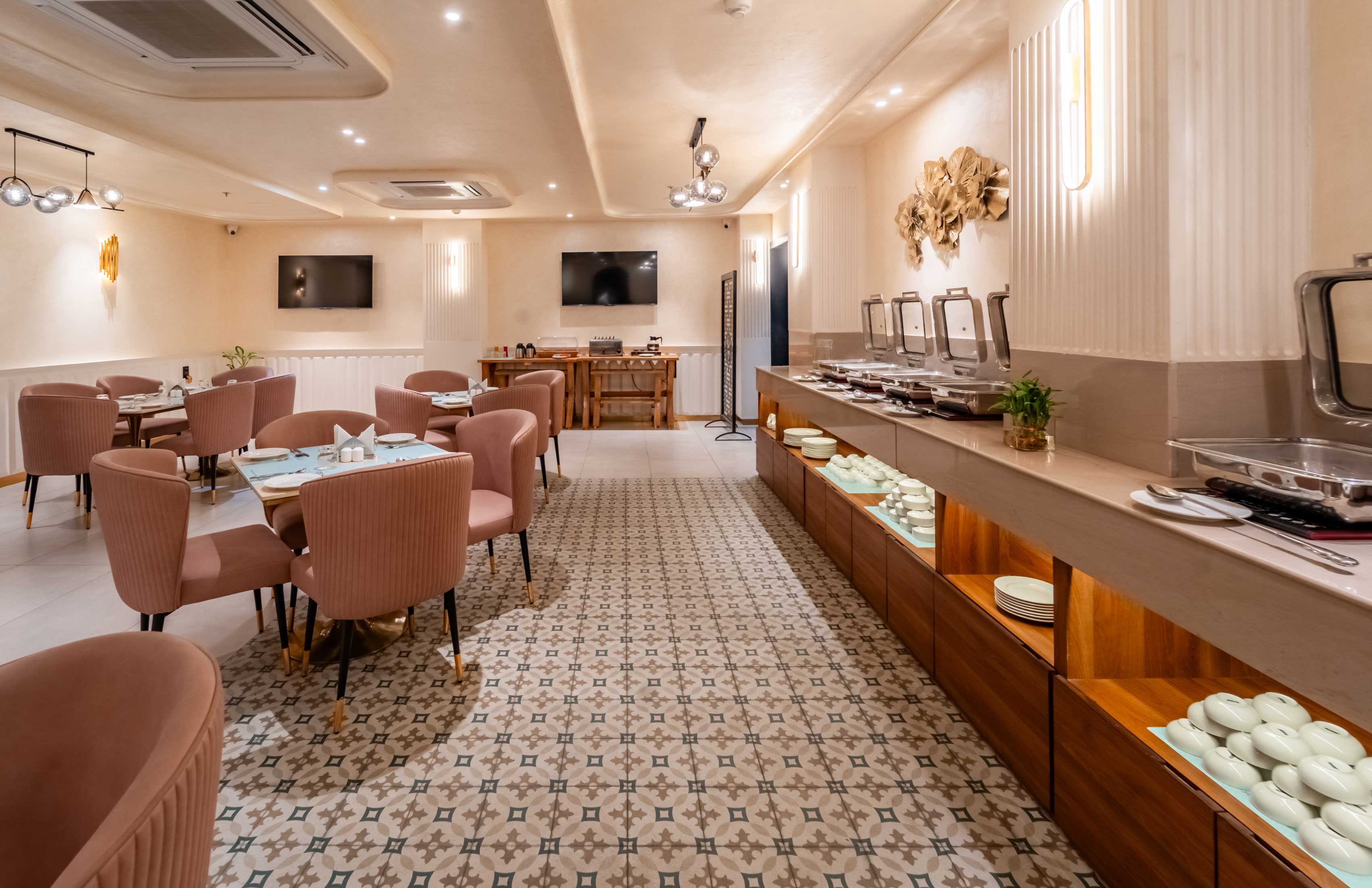 Premium unlimited breakfast buffet layout at SCARLET Hotel